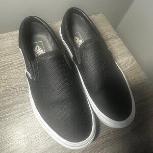 VANS Classic Slip-On (Perf Leather) Black Size M6.5 / W8